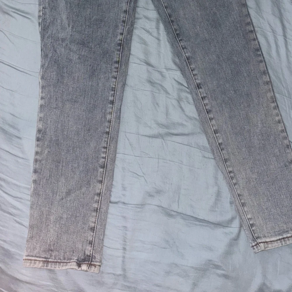 Lace-Up Denim Jeans - Picture 5 of 8